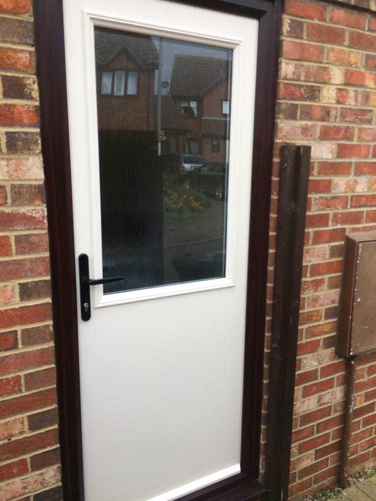 Replacement back door in Hartford